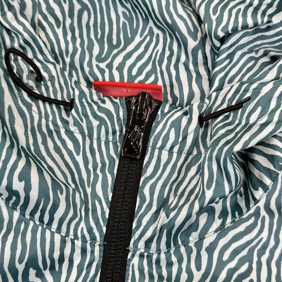 Nike Windrunner Jacket Womens XS Green Zebra Print Lightweight‎ Hooded Full Zip - Picture 7 of 16